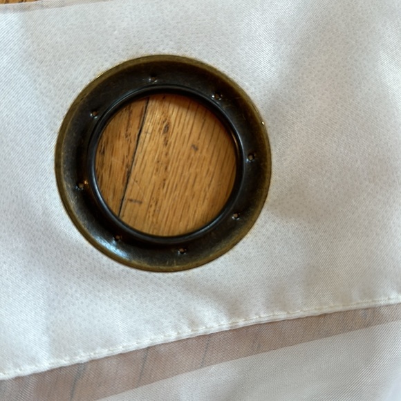 Set of two sheer drape panels with grommets 84” x 35” each) - Picture 8 of 8